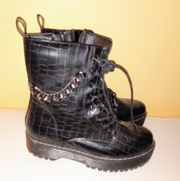 Croc Ankle Faux leather Boots - Picture 2 of 4